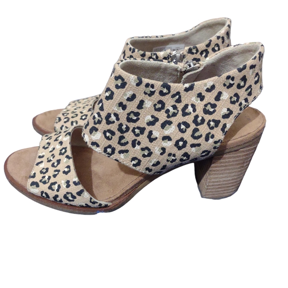 TOMS Womens, Majorca Cutout High Heel Sandals 7.5 Natural Textured Cheetah